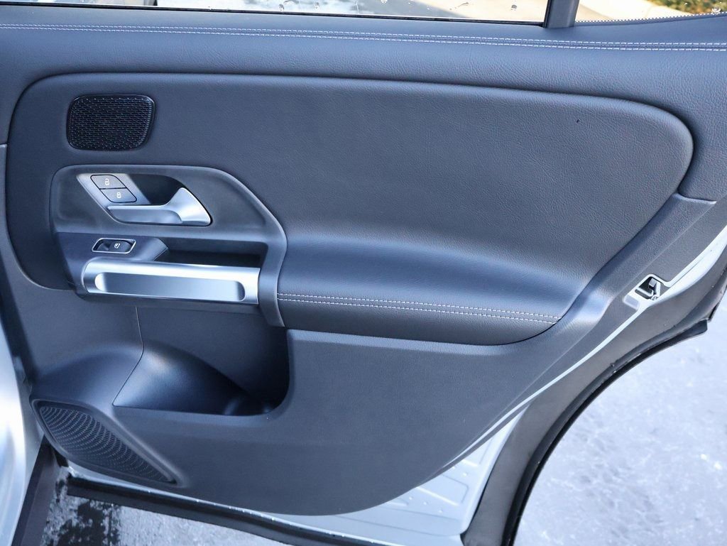 Certified 2025 Mercedes-Benz GLB 250 4MATIC image 16