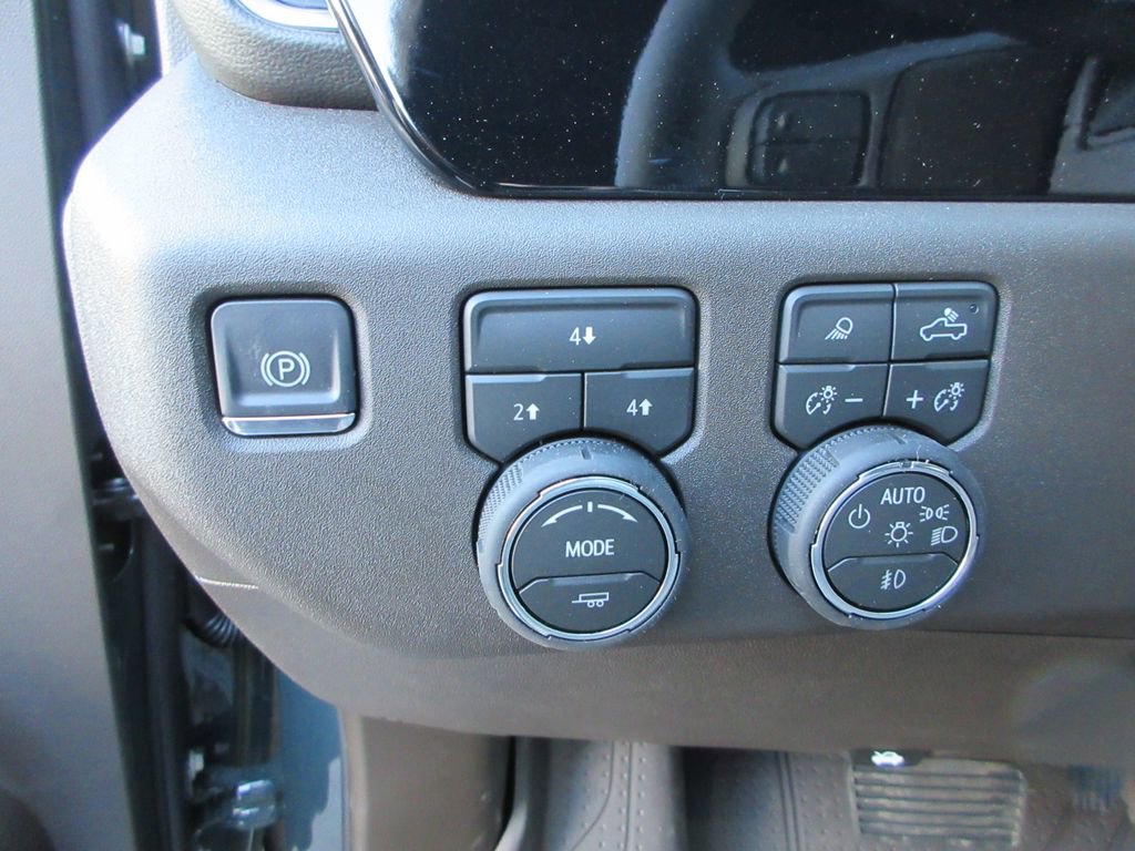 New 2026 Chevrolet Silverado 3500 LT w/ All Star Edition AWD/4WD image 25