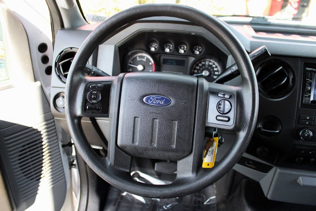 Used 2015 Ford F550 2WD Regular Cab Super Duty image 24