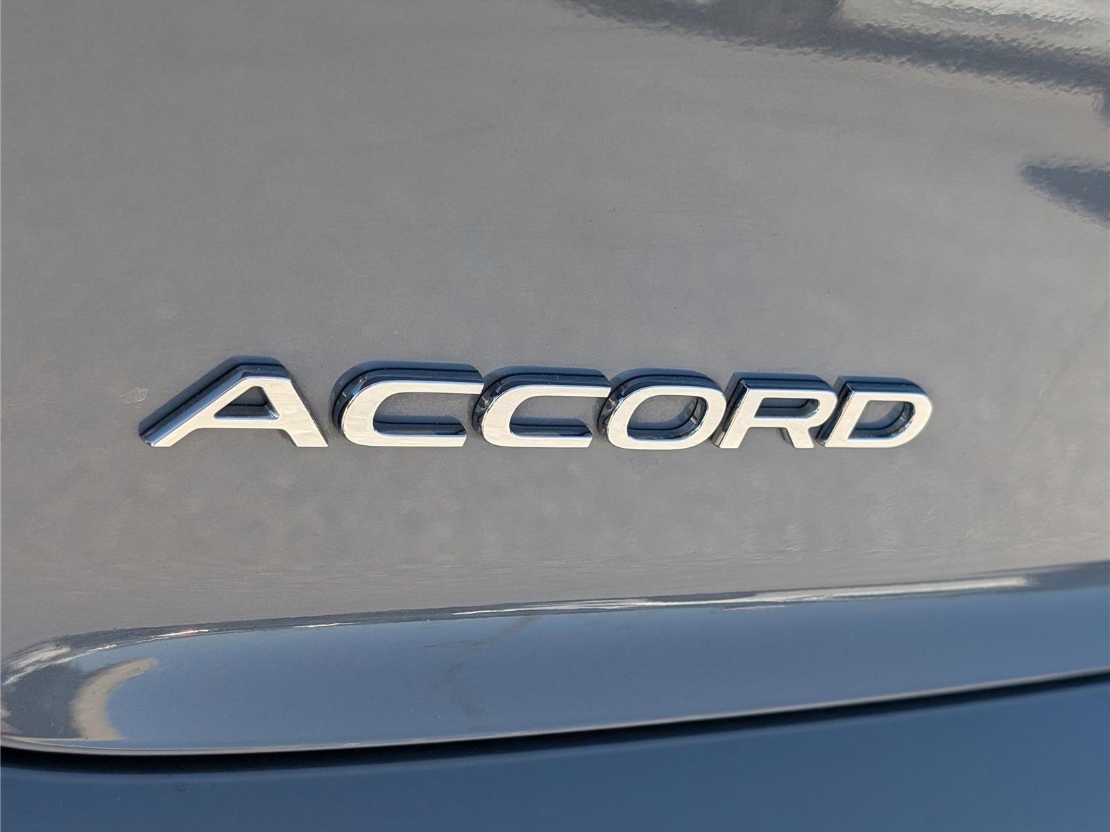 Used 2023 Honda Accord Sport image 9