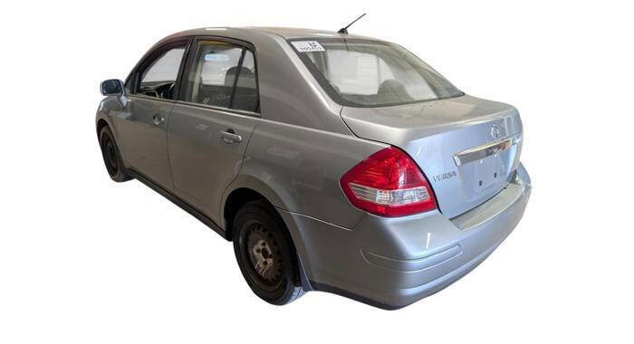 Used 2009 Nissan Versa 1.8 S w/ PWR Pkg FWD image 3