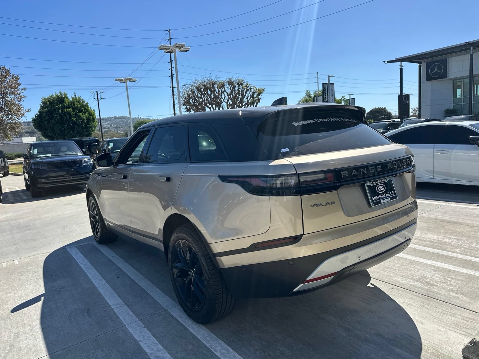 Used 2026 Land Rover Range Rover Velar S AWD/4WD image 4