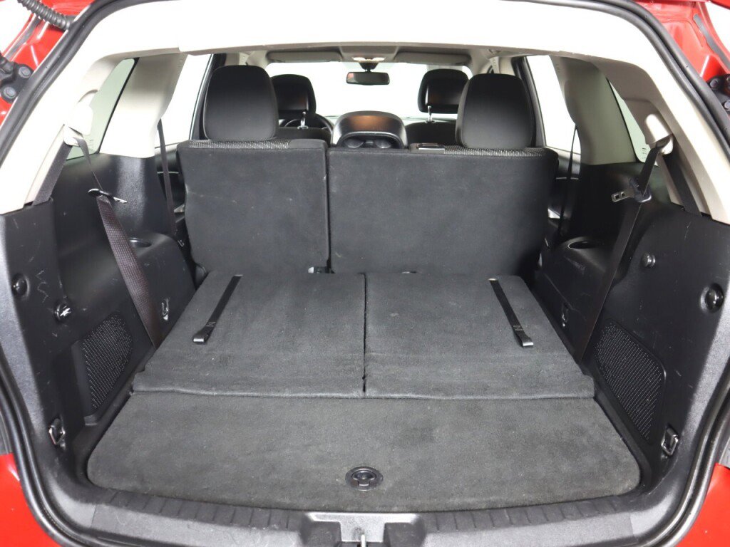 Used 2019 Dodge Journey SE image 29