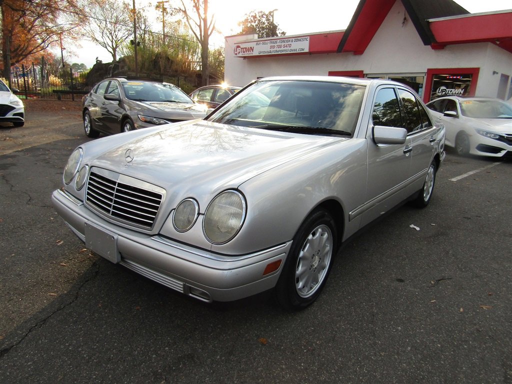 Used 1997 Mercedes-Benz E 320 Sedan image 13