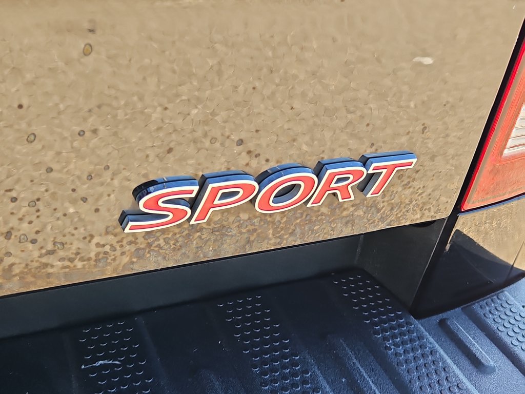Used 2025 Honda Ridgeline Sport image 7