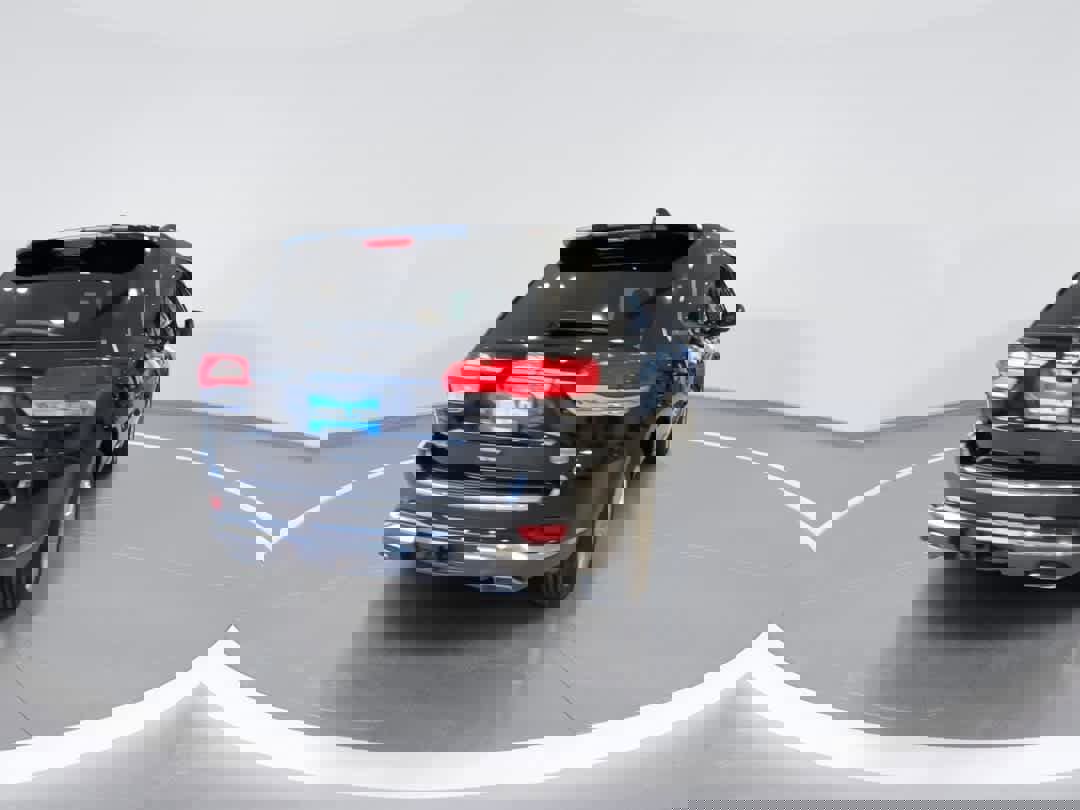 Used 2017 Jeep Grand Cherokee Summit image 8