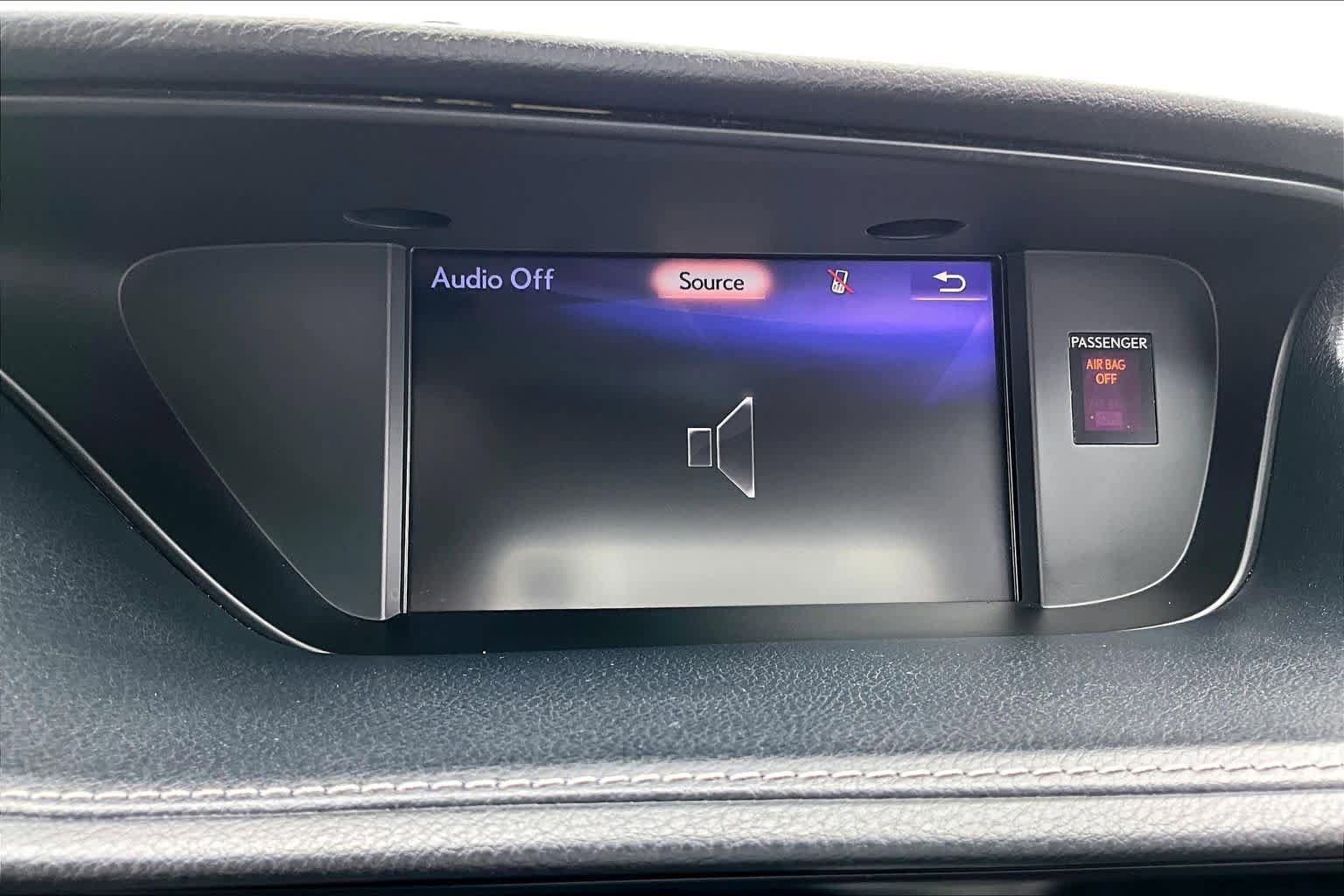 Used 2018 Lexus ES 350 w/ Luxury Package w/Wood Trim FWD image 31