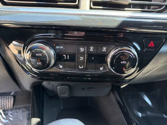 Used 2024 Chevrolet Trax RS FWD image 21