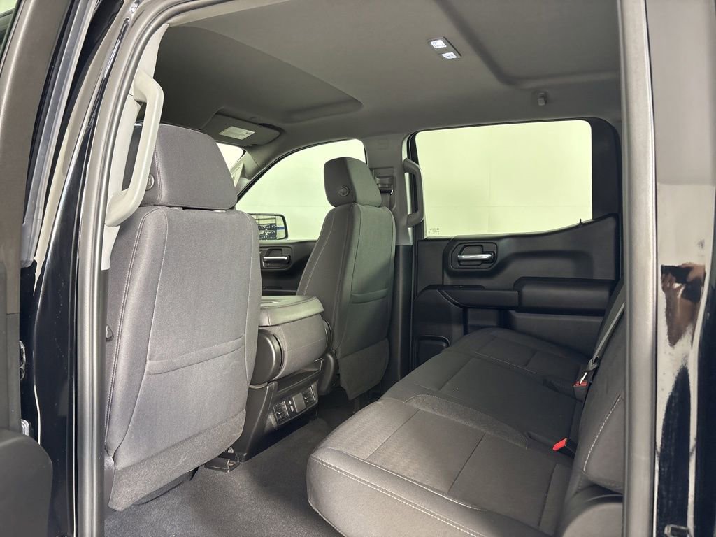 Used 2024 Chevrolet Silverado 1500 Custom w/ Turbomax Blackout Package image 18