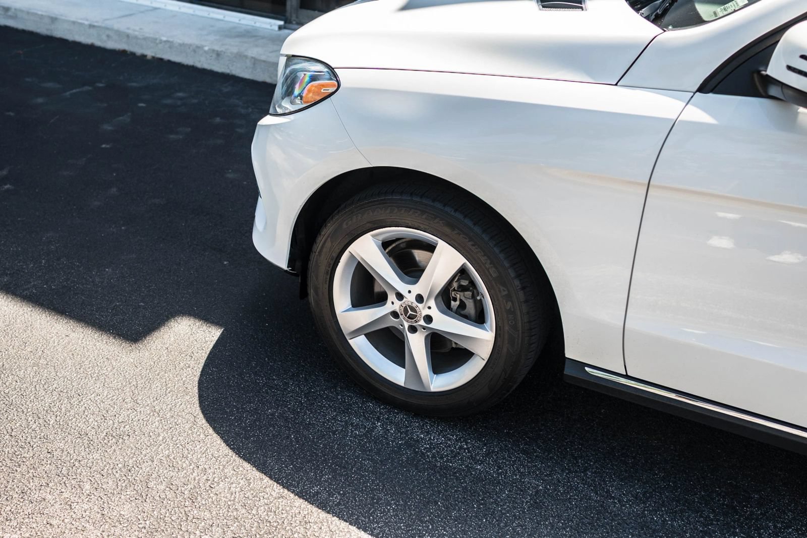 Used 2018 Mercedes-Benz GLE 350 4MATIC image 4