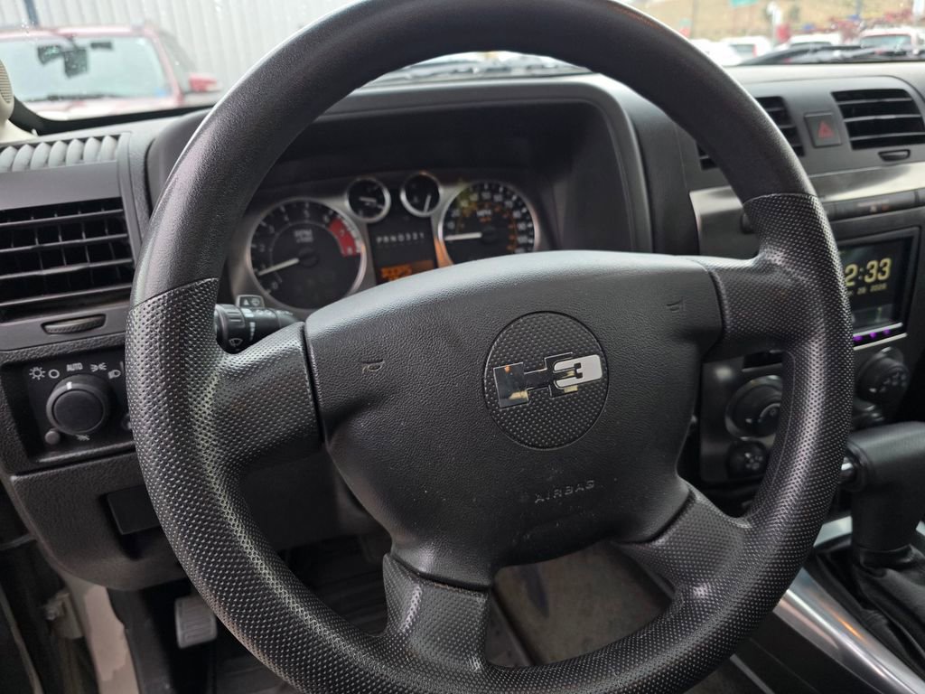Used 2009 HUMMER H3 AWD/4WD image 24
