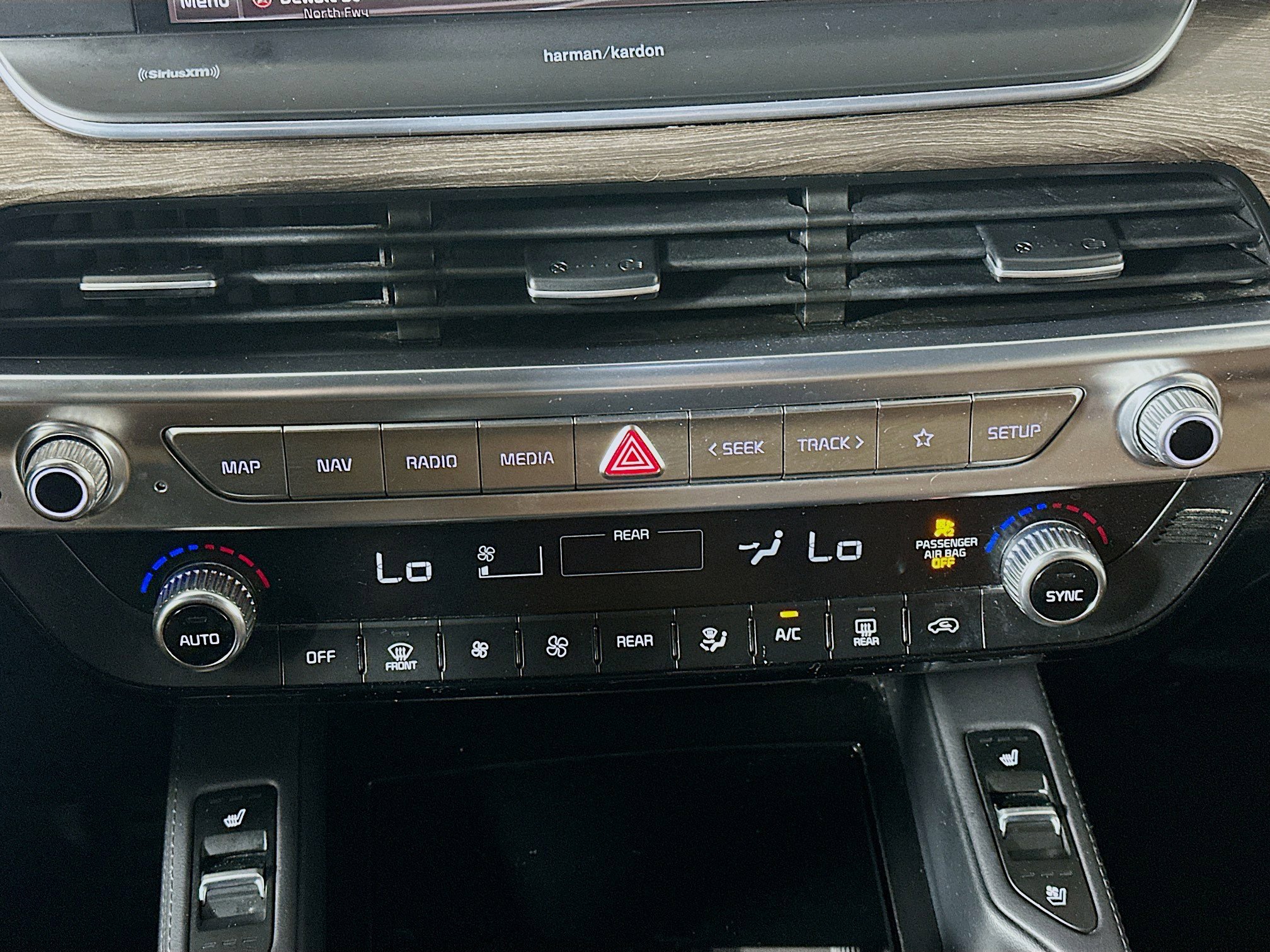 Used 2020 Kia Telluride SX w/ Towing Package image 24