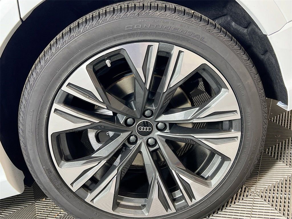 New 2026 Audi Q8 Premium Plus AWD/4WD image 31