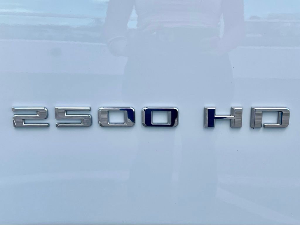 Used 2022 Chevrolet Silverado 2500 LTZ w/ LTZ Plus Package image 7