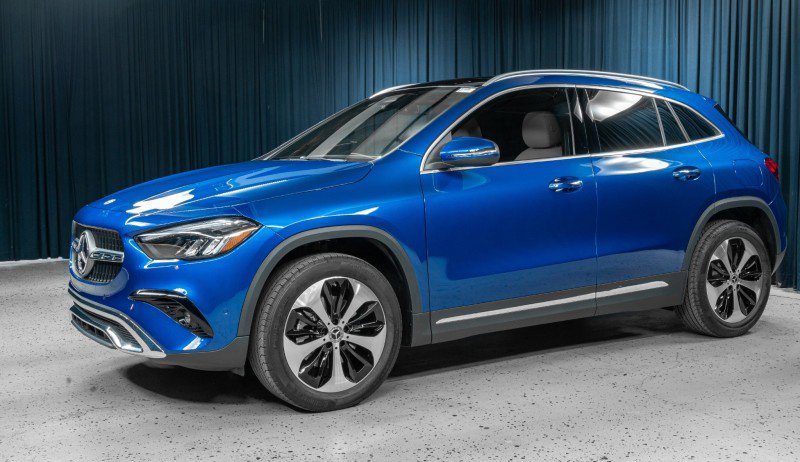 Certified 2025 Mercedes-Benz GLA 250 image 1