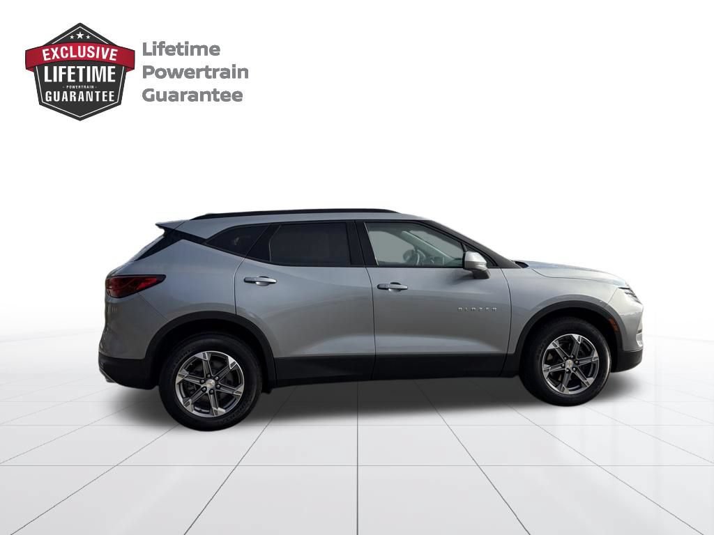 Used 2023 Chevrolet Blazer LT w/ Convenience Package FWD image 7