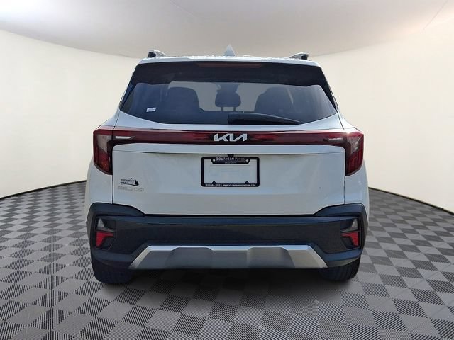 Certified 2024 Kia Seltos EX FWD image 6