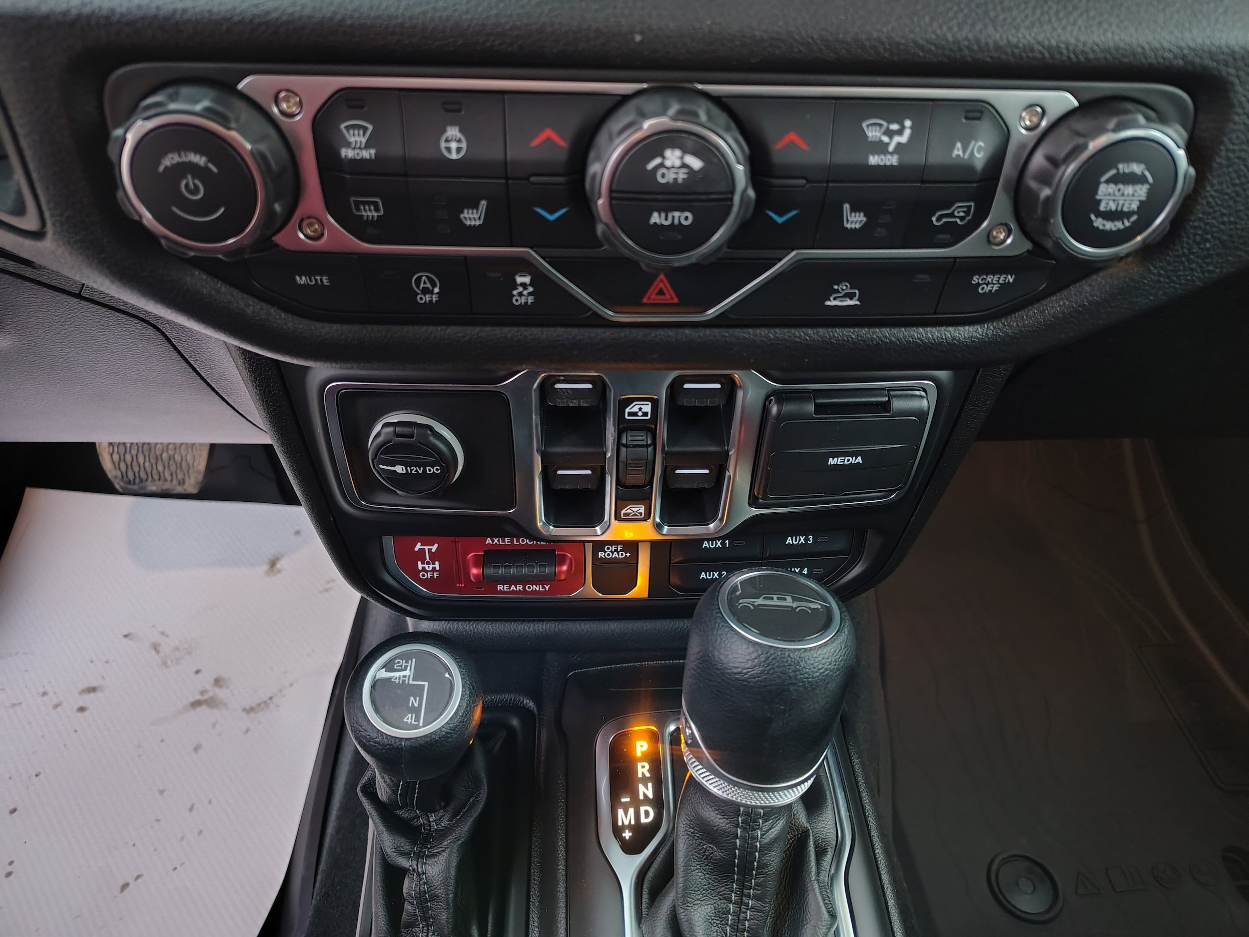 New 2026 Jeep Gladiator Sport AWD/4WD image 29