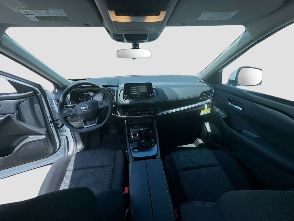 Used 2025 Nissan Rogue SV image 20