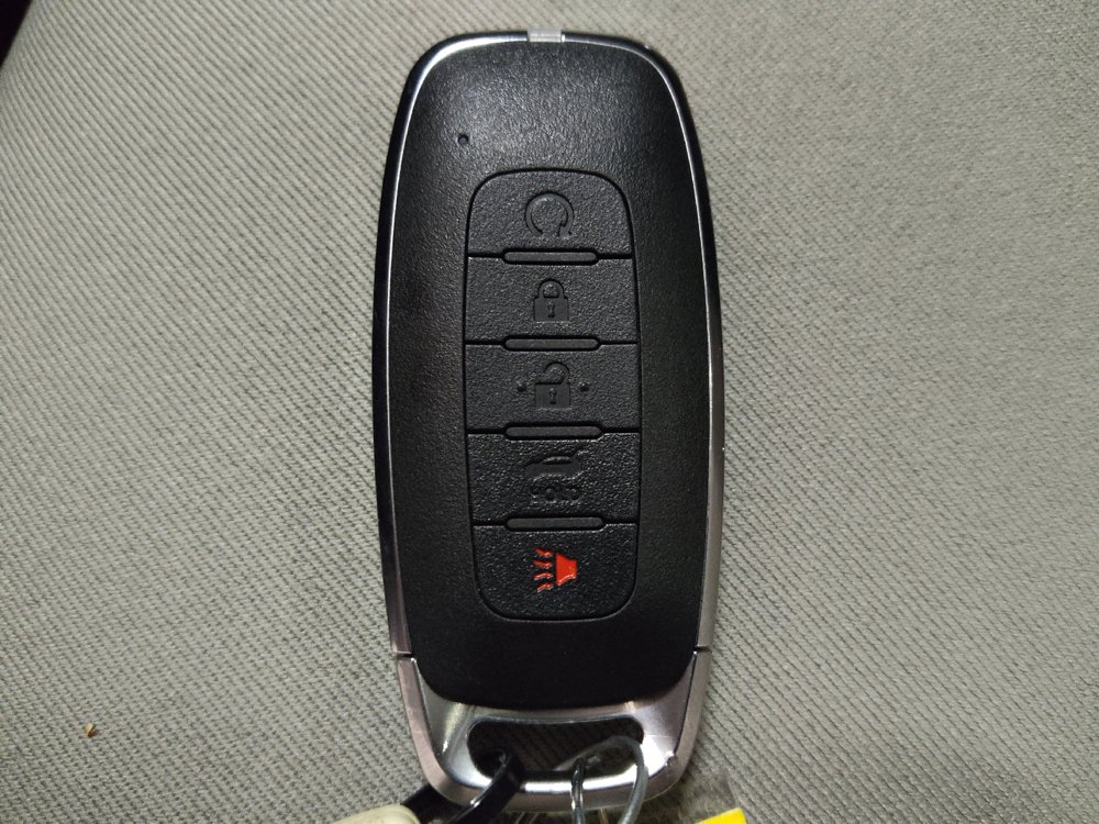 Used 2022 Nissan Pathfinder SV AWD/4WD image 32