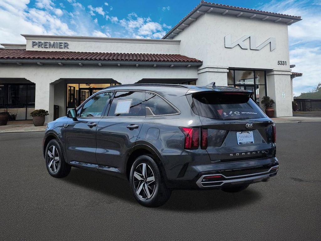 Certified 2021 Kia Sorento S FWD image 6
