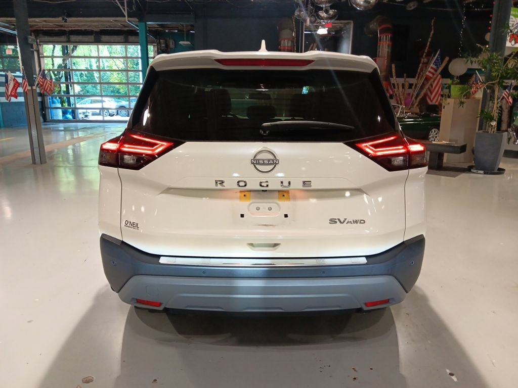 Used 2023 Nissan Rogue SV AWD/4WD image 14
