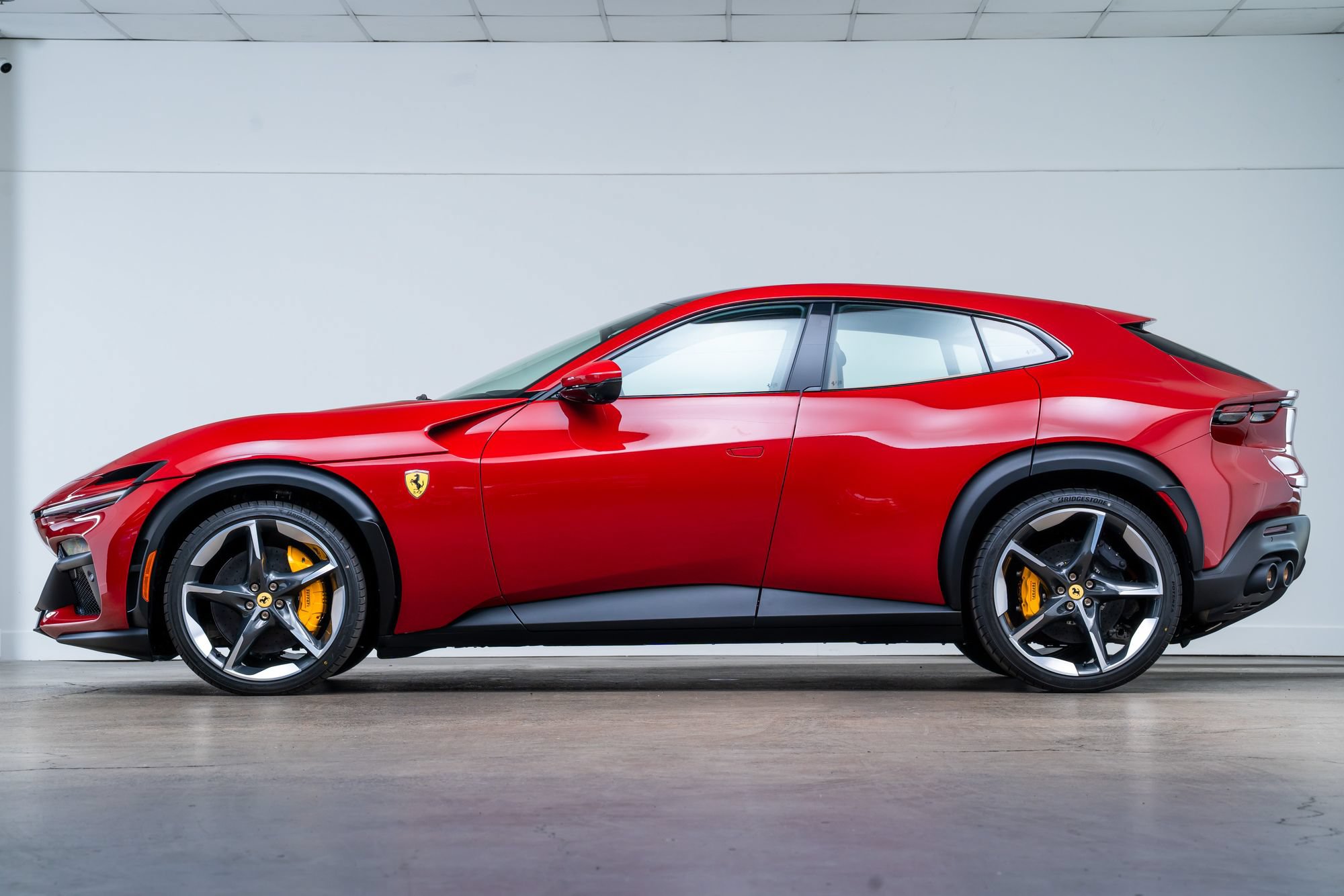 Used 2026 Ferrari Purosangue AWD/4WD image 5