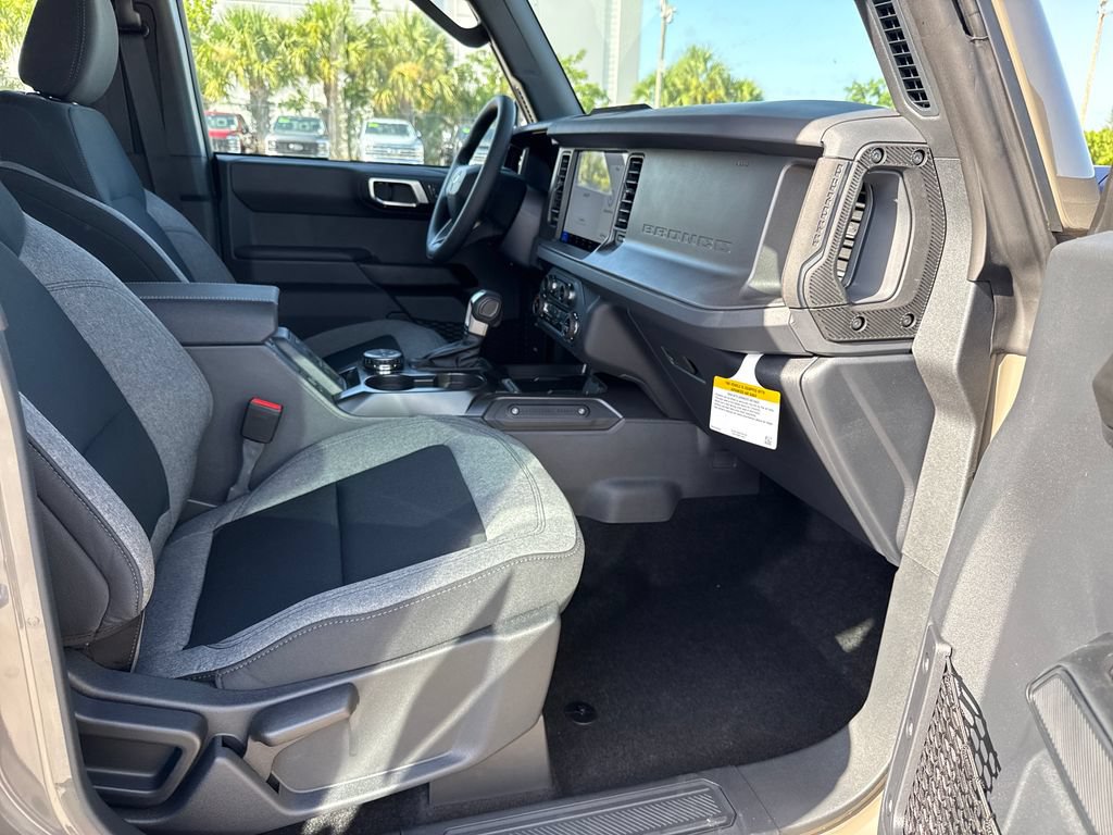 New 2026 Ford Bronco 4-Door AWD/4WD image 21