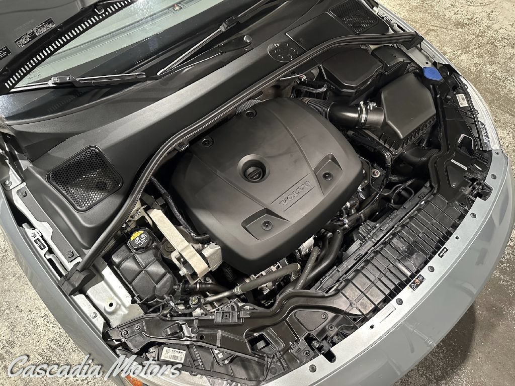 Used 2018 Volvo V60 T5 Dynamic w/ Vision Package AWD/4WD image 35
