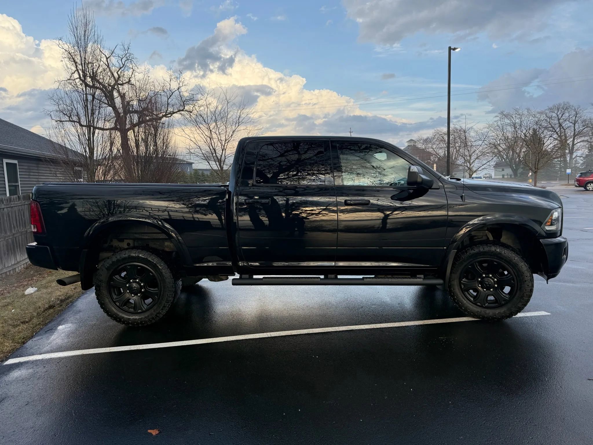 Used 2015 RAM 2500 Laramie w/ Black Appearance Group AWD/4WD image 4
