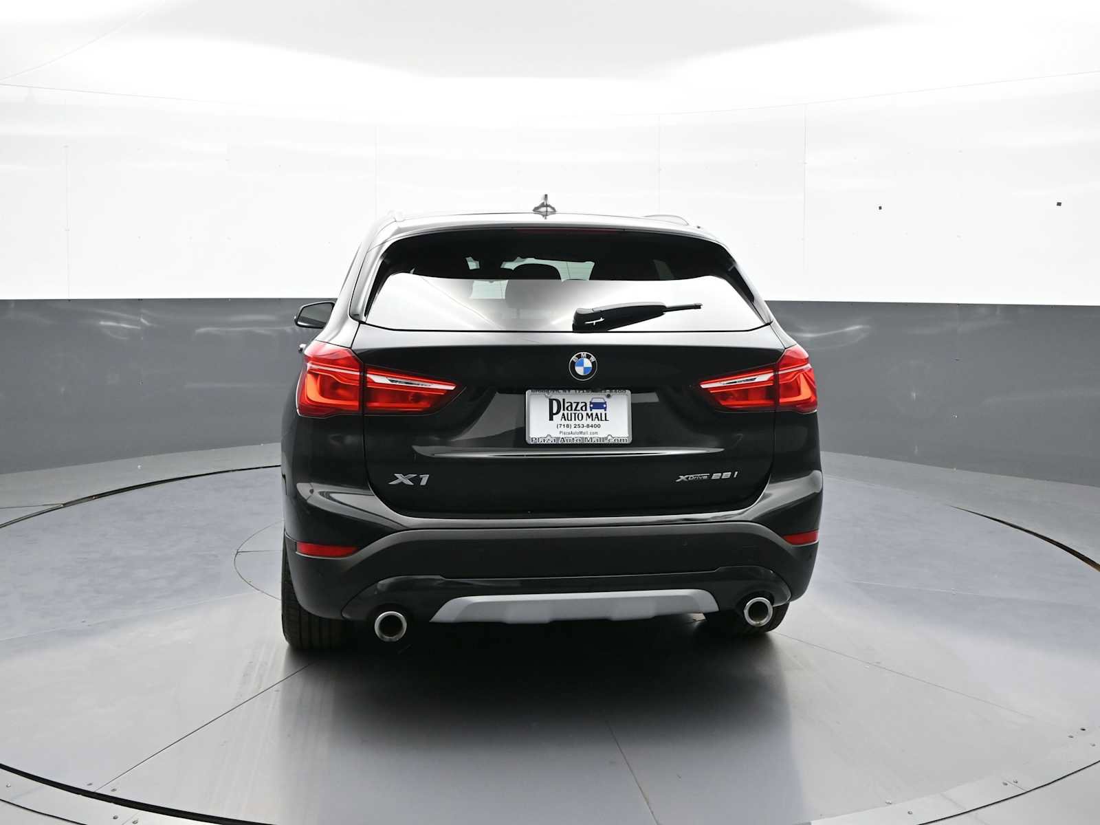 Used 2022 BMW X1 xDrive28i w/ Convenience Package AWD/4WD image 6