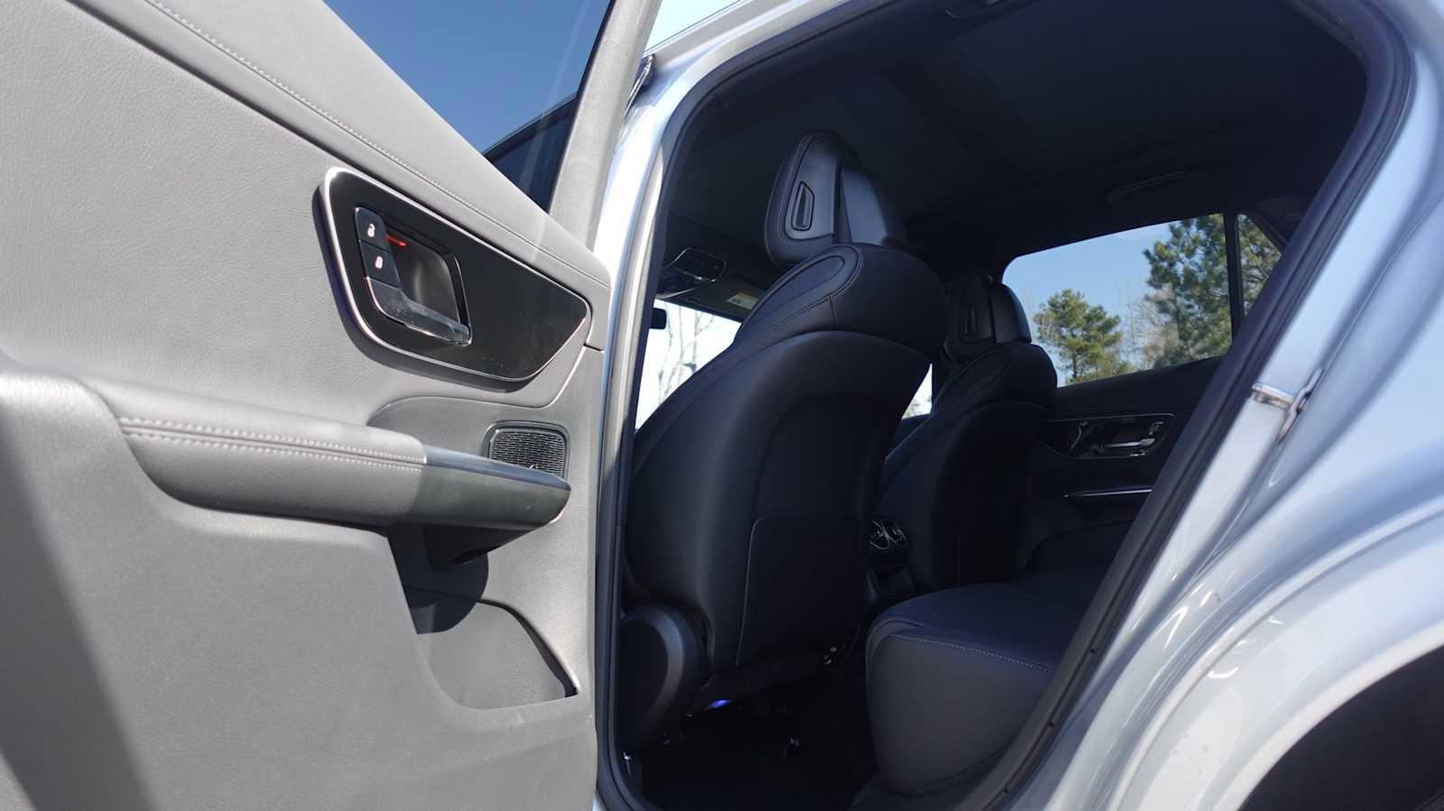 Used 2026 Mercedes-Benz GLC 300 4MATIC image 54