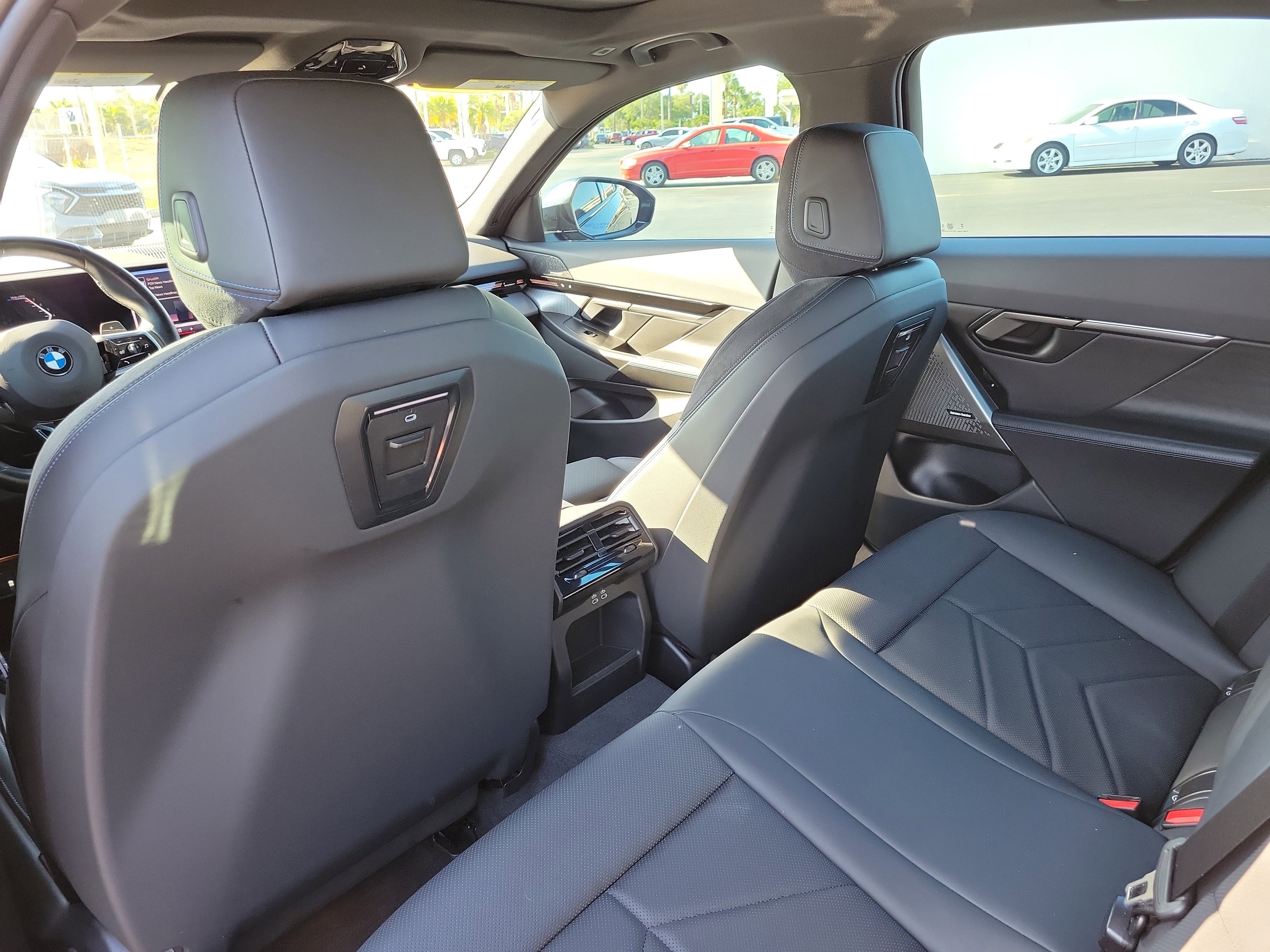 Used 2024 BMW 530i w/ M Sport Package RWD image 11