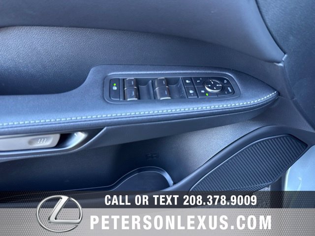 Used 2026 Lexus RX 450h AWD w/ Convenience Package image 25
