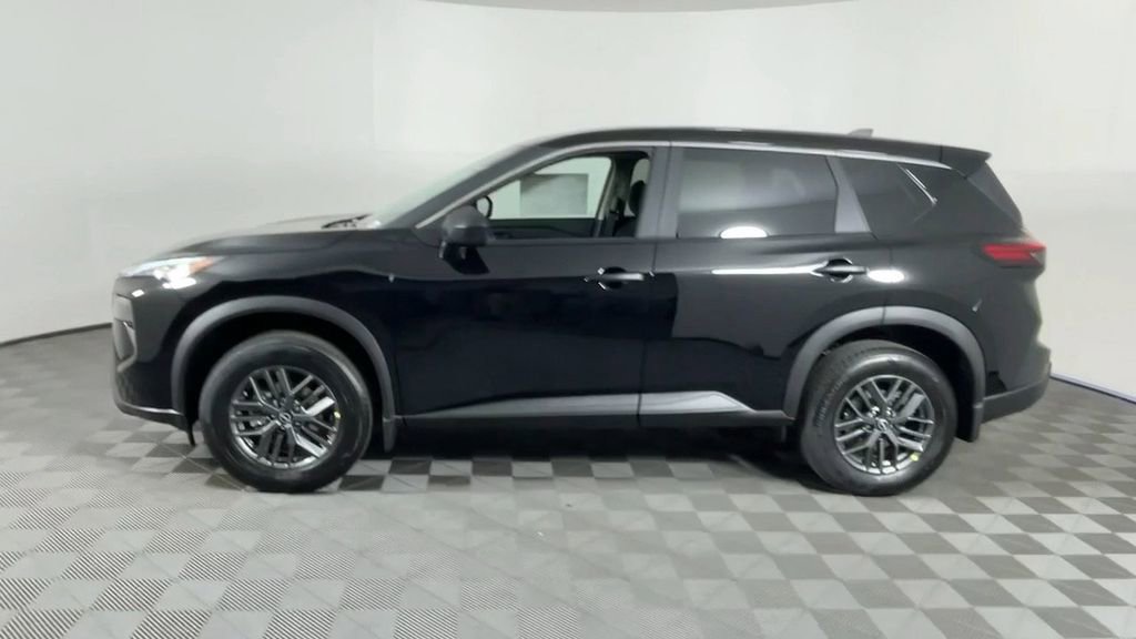New 2025 Nissan Rogue S image 7