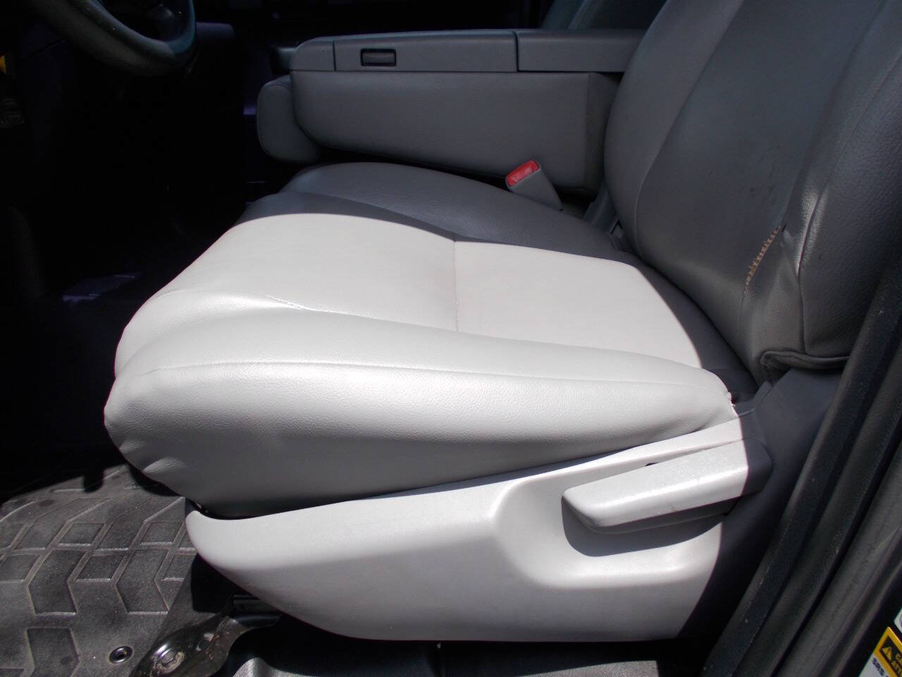 Used 2011 Toyota Tundra 2WD Double Cab w/ Tow Pkg image 13