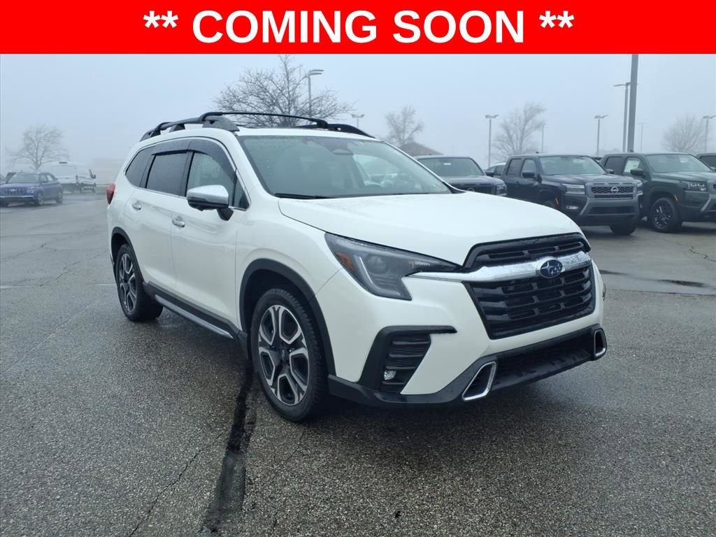 Used 2023 Subaru Ascent Touring image 2