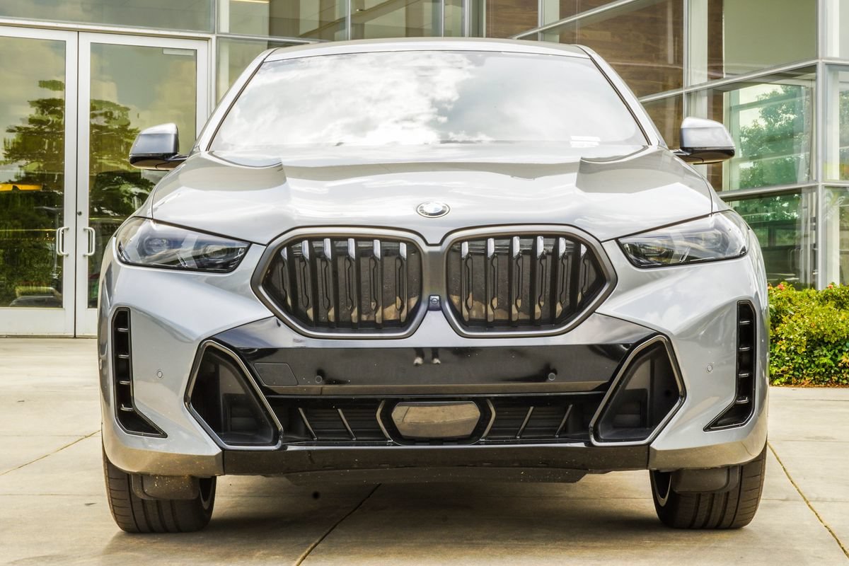Used 2025 BMW X6 xDrive40i w/ Executive Package AWD/4WD image 7