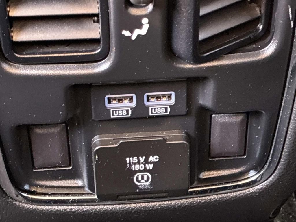 Used 2021 Jeep Grand Cherokee Limited AWD/4WD image 18