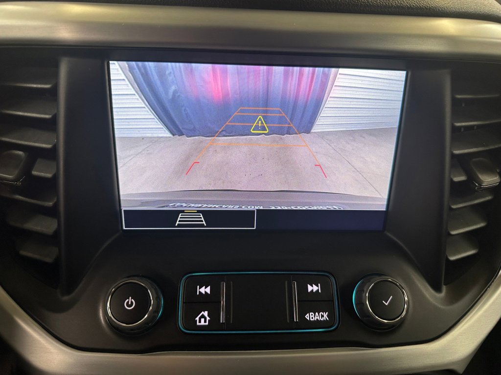 Certified 2023 GMC Acadia SLE w/ Driver Convenience Package image 14