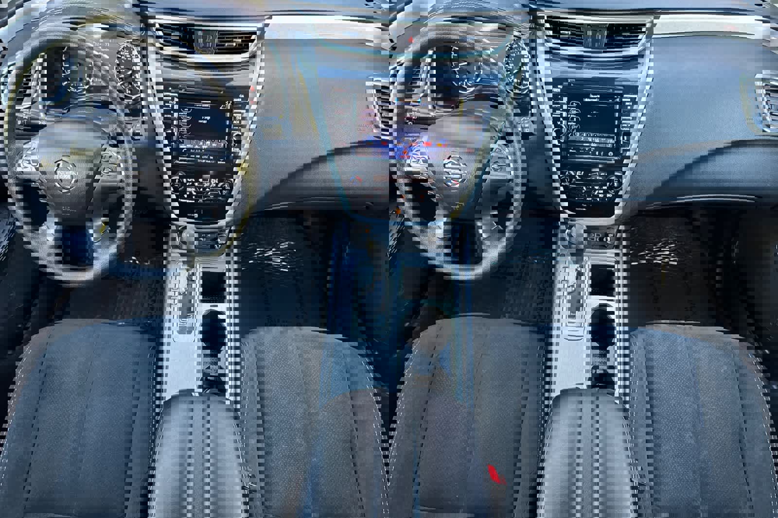 Used 2023 Nissan Murano S image 3