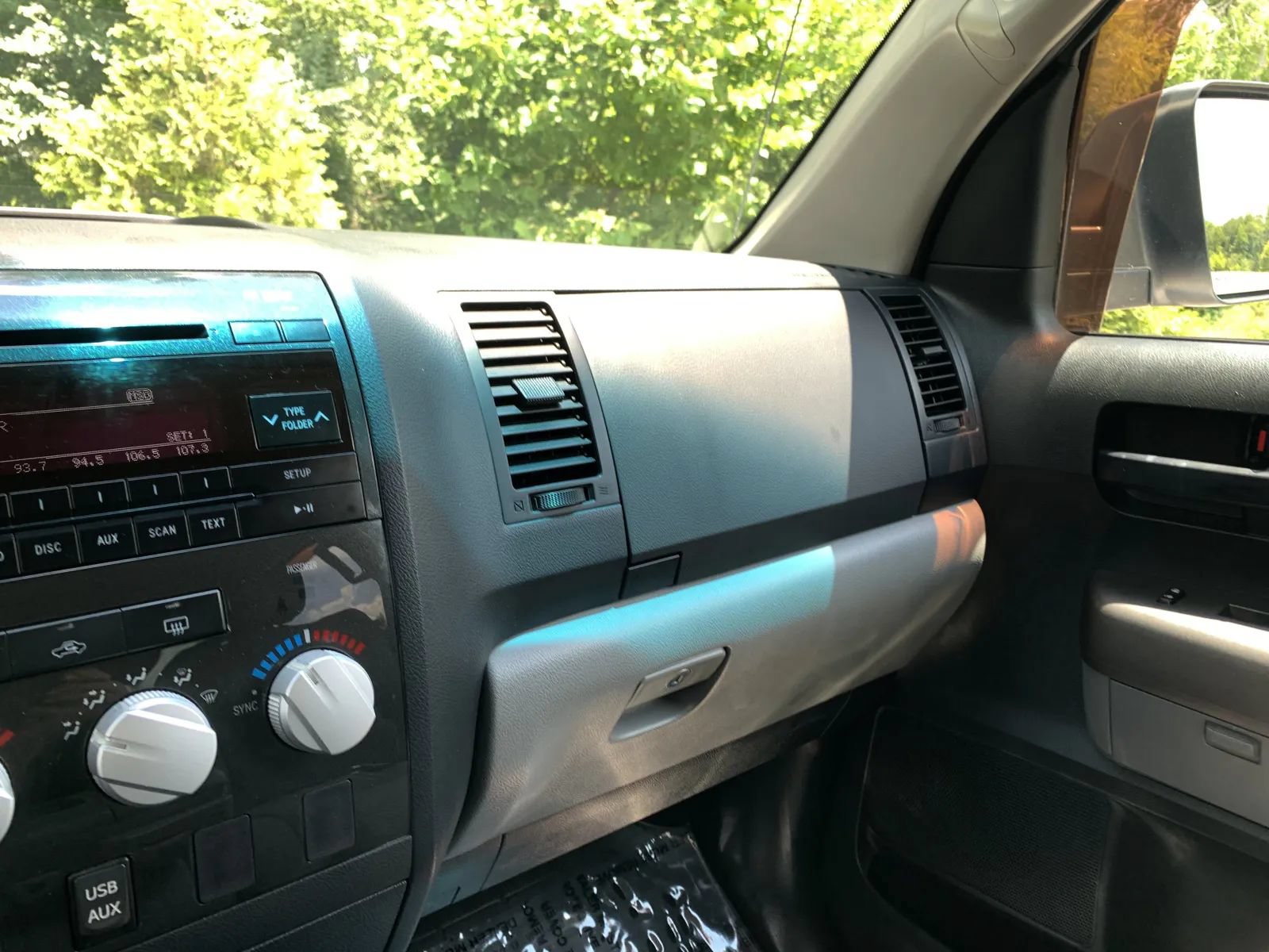 Used 2013 Toyota Tundra 2WD CrewMax w/ Tow Pkg image 17
