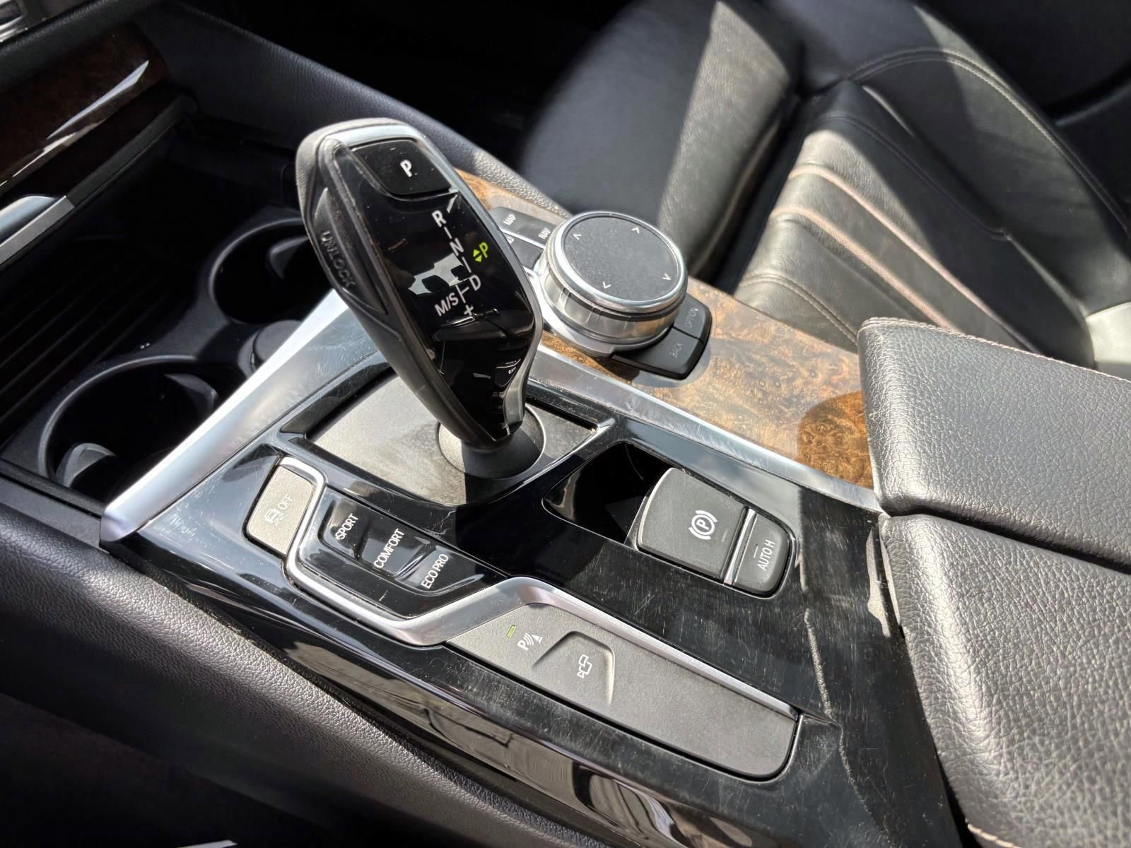 Used 2018 BMW 540i xDrive image 24