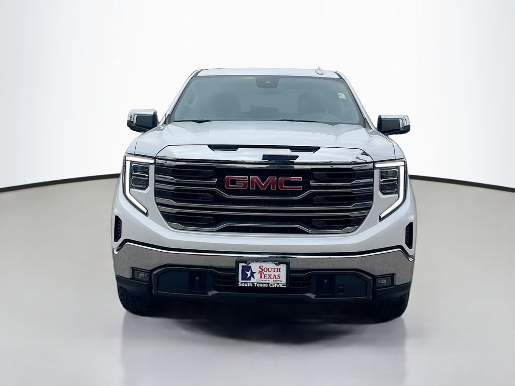 Used 2023 GMC Sierra 1500 SLT image 2