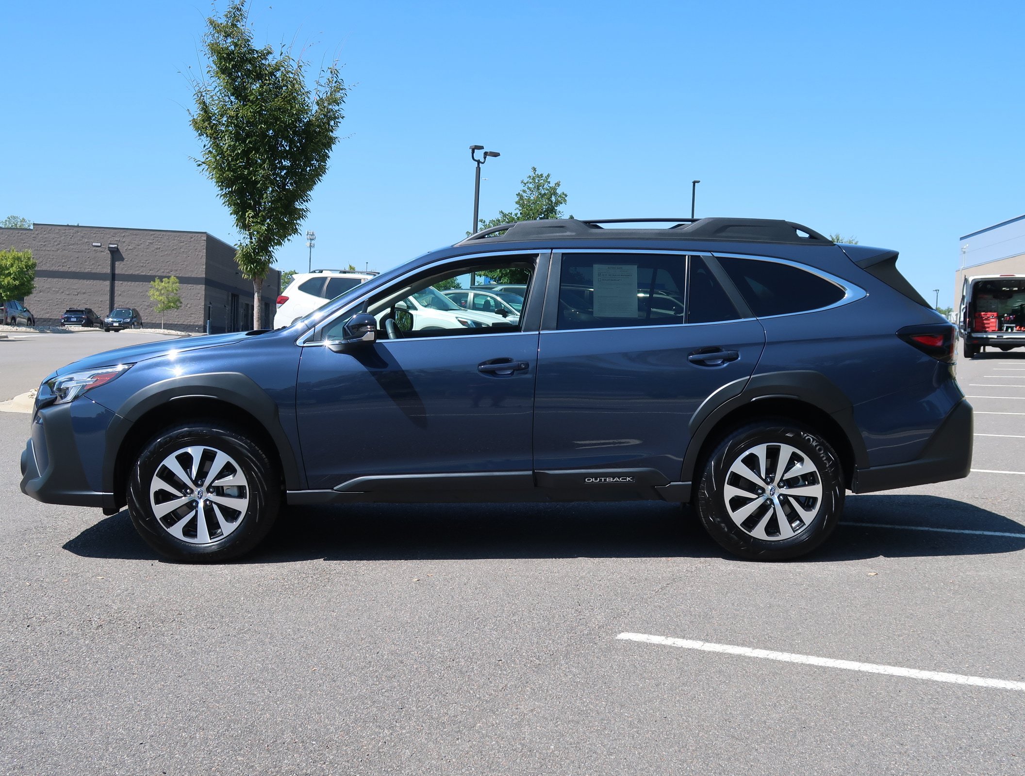 Certified 2024 Subaru Outback Premium AWD/4WD image 5