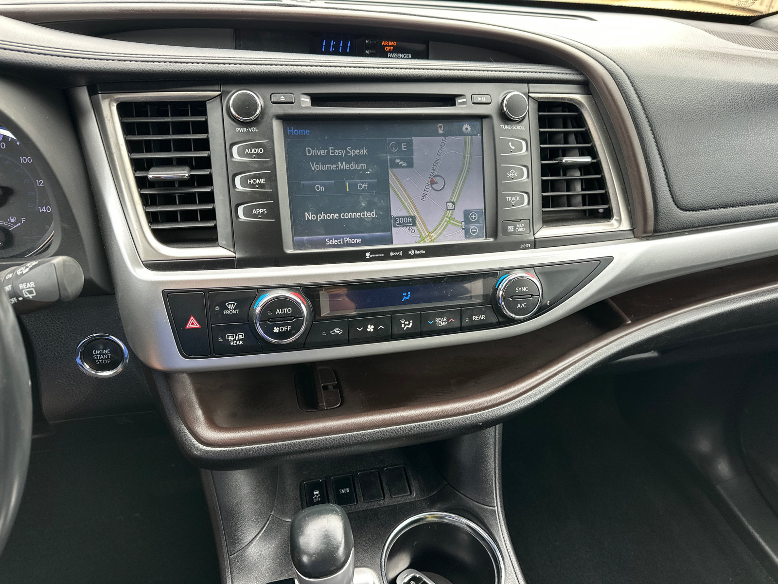 Used 2018 Toyota Highlander XLE FWD image 25