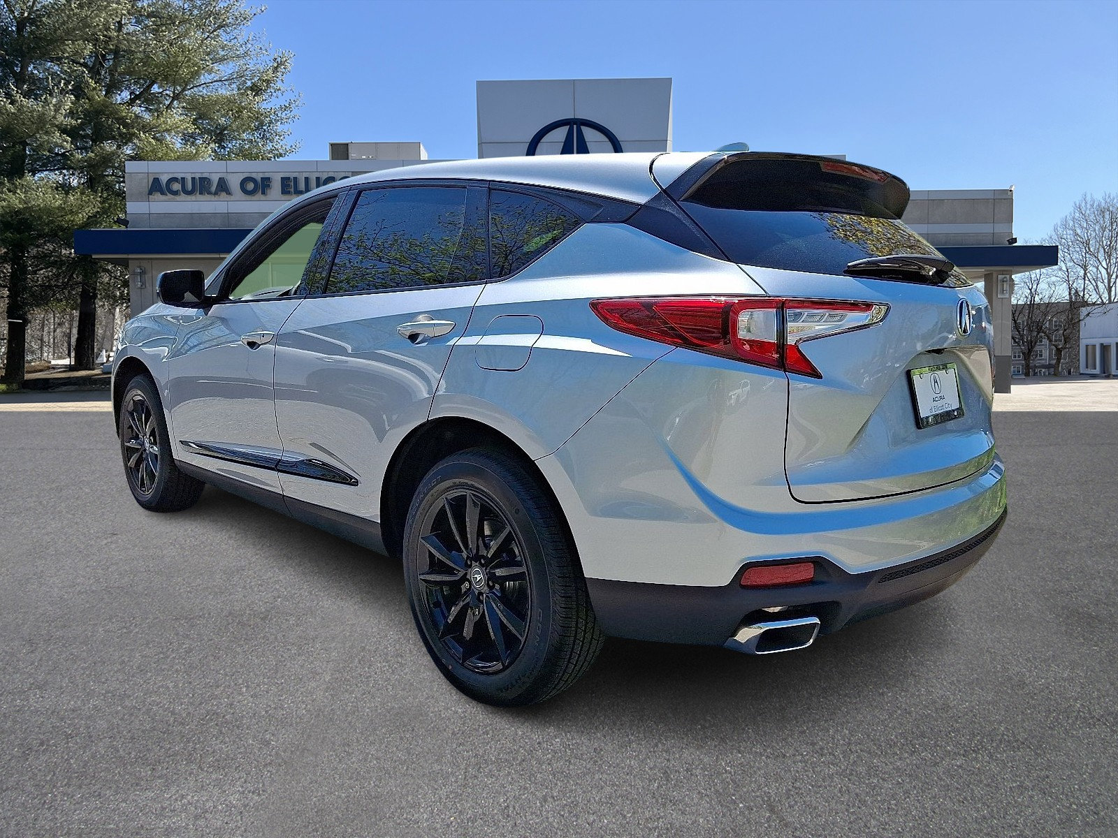 New 2026 Acura RDX SH-AWD image 3