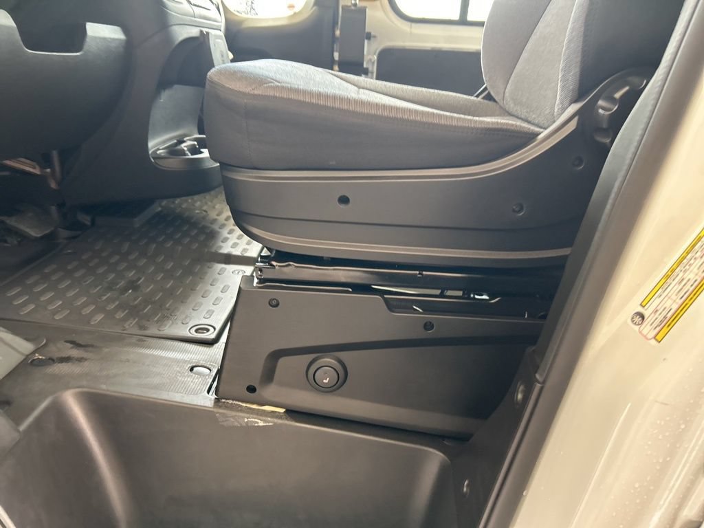 Used 2024 RAM ProMaster 3500 w/ Delivery Van Package FWD image 38