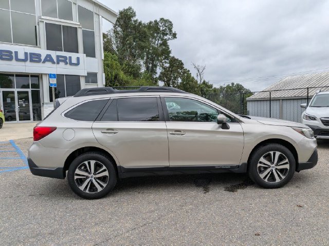 Used 2019 Subaru Outback 2.5i Limited AWD/4WD image 11