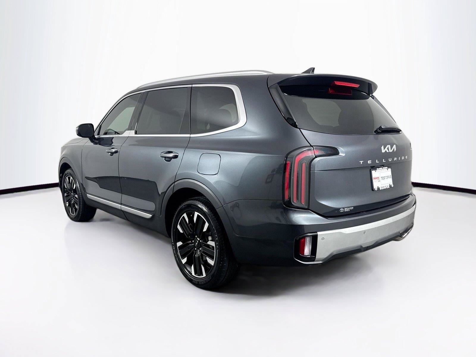 Used 2023 Kia Telluride SX FWD image 13